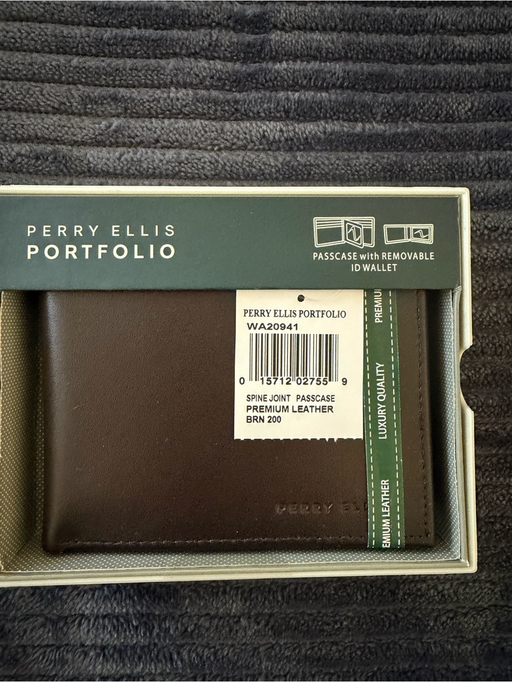 Perry Ellis Portfolio Brown Leather Passcase with Removable ID